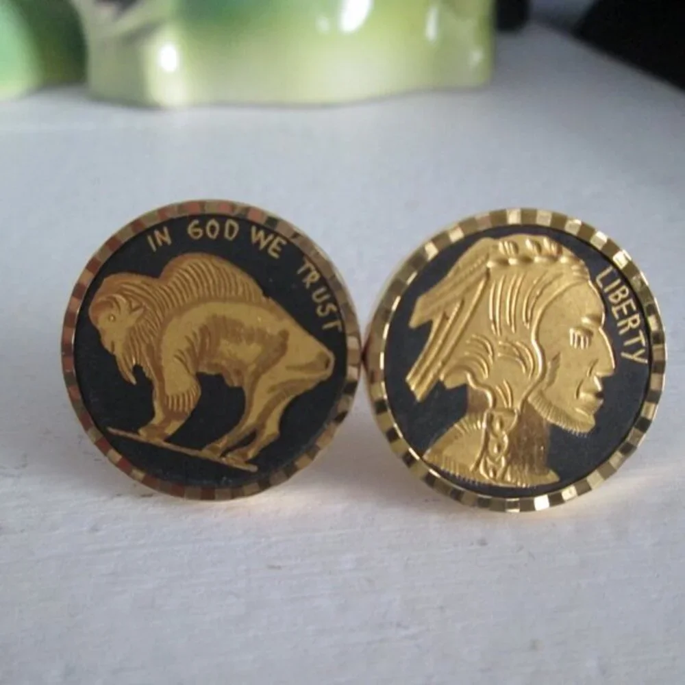 Vintage Cufflinks Round Bison Buffalo Indian‎ Head Diamond Cut Cufflinks